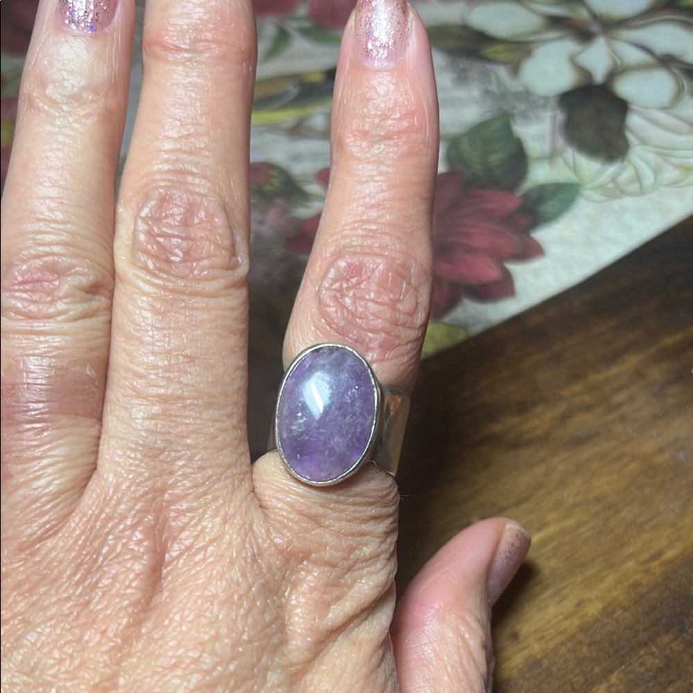 Elegant Silver Amethyst Ring sz 10